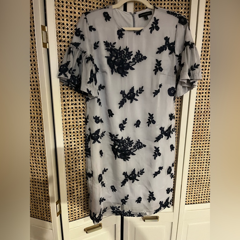 Banana Republic ruffle sleeve cocktail dress like new